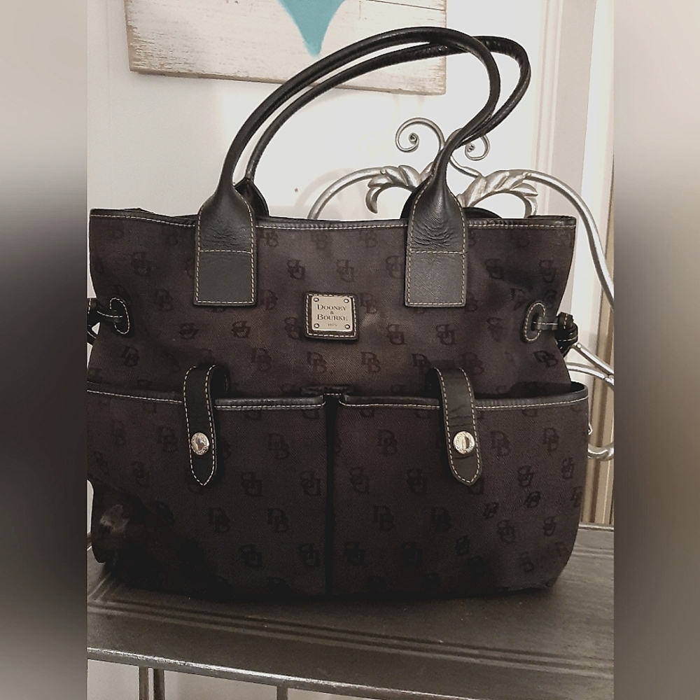 Dooney & Bourke Black Logo Tote